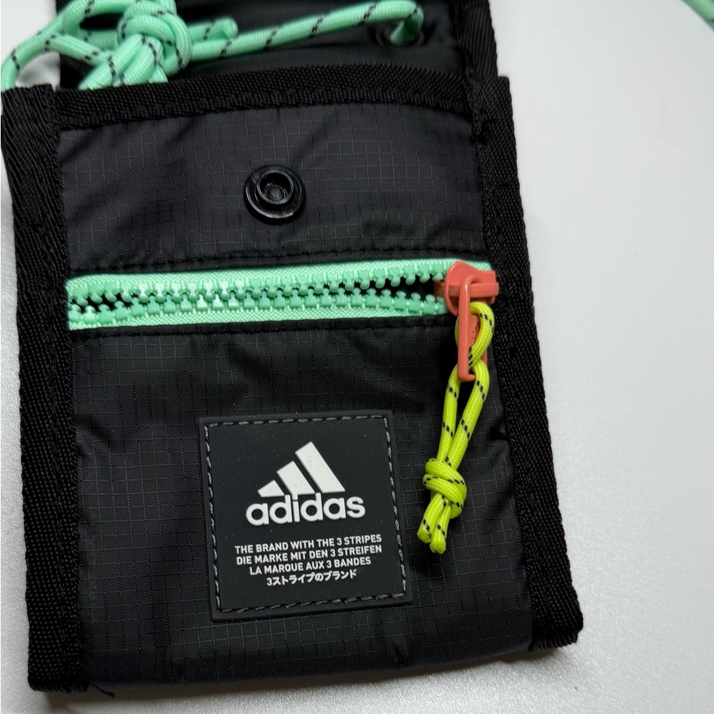 Adidas Small Pouch - Picture 4 of 6